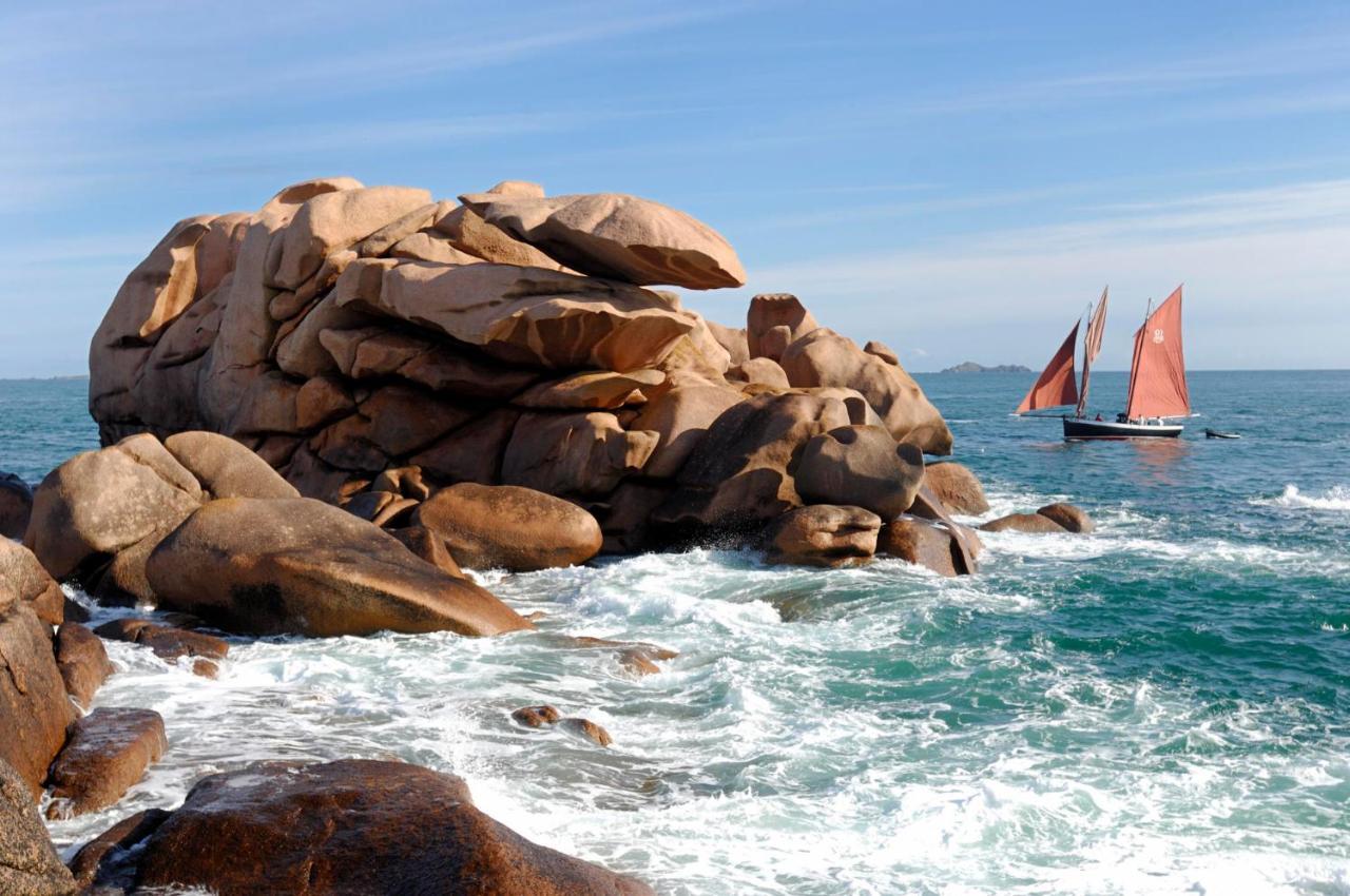 Vue Mer Cote De Granit Rose En Bretagne ทรีเบอร์ดัน ภายนอก รูปภาพ